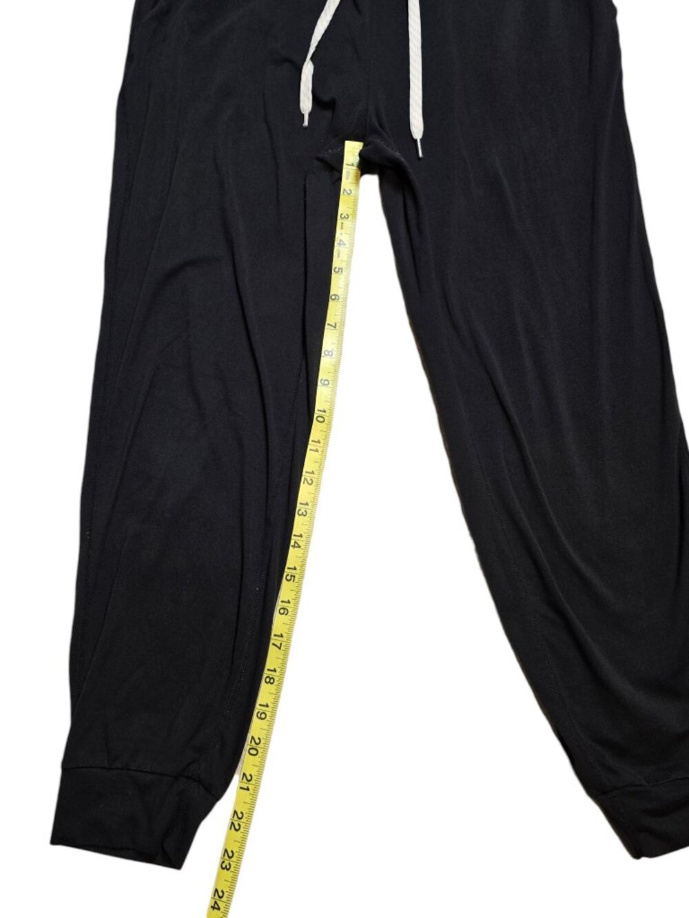 Vuori Women's Black Drawstring Joggers M GUC - Picture 6 of 9